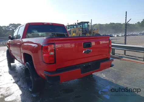 2018 Chevrolet Silverado 1500 2Lt z USA, uszkodzony, nr VIN 3GCUKREC1JG341469